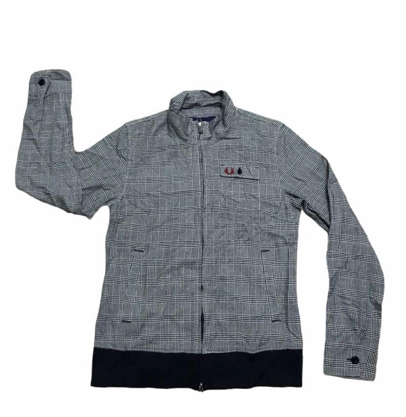 Fred perry jacket (Category: Coats, Jackets and Outerwear) located in Kota Bharu. Submitted by budakbarublaja (Listing ID 1180249829, Image 1). Description: 17/23.