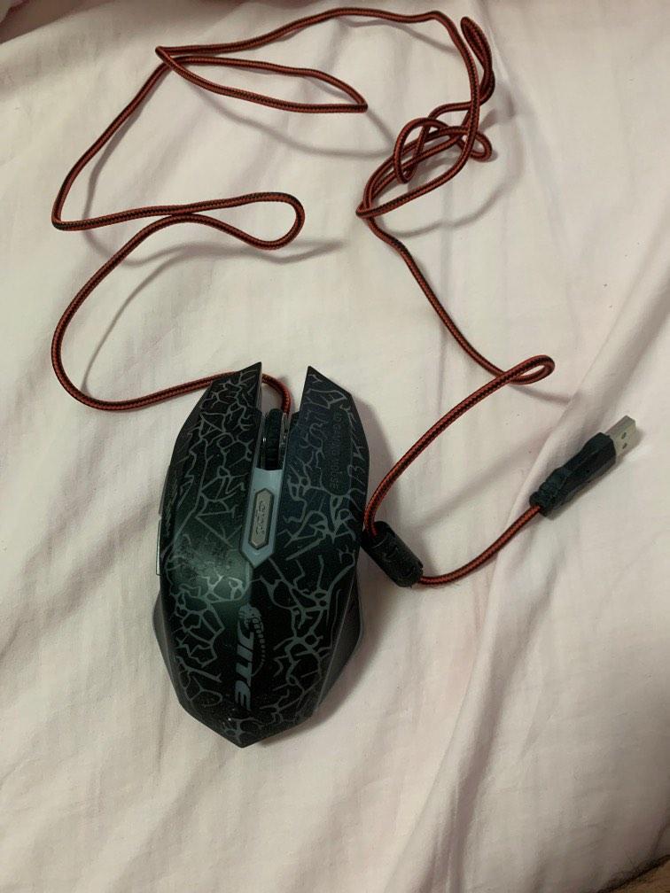 Gaming mouse (Category: Mouse & Mousepads) located in Singapore. Submitted by MarcLee_99 (Listing ID 1180151663, Image 1). Description: .