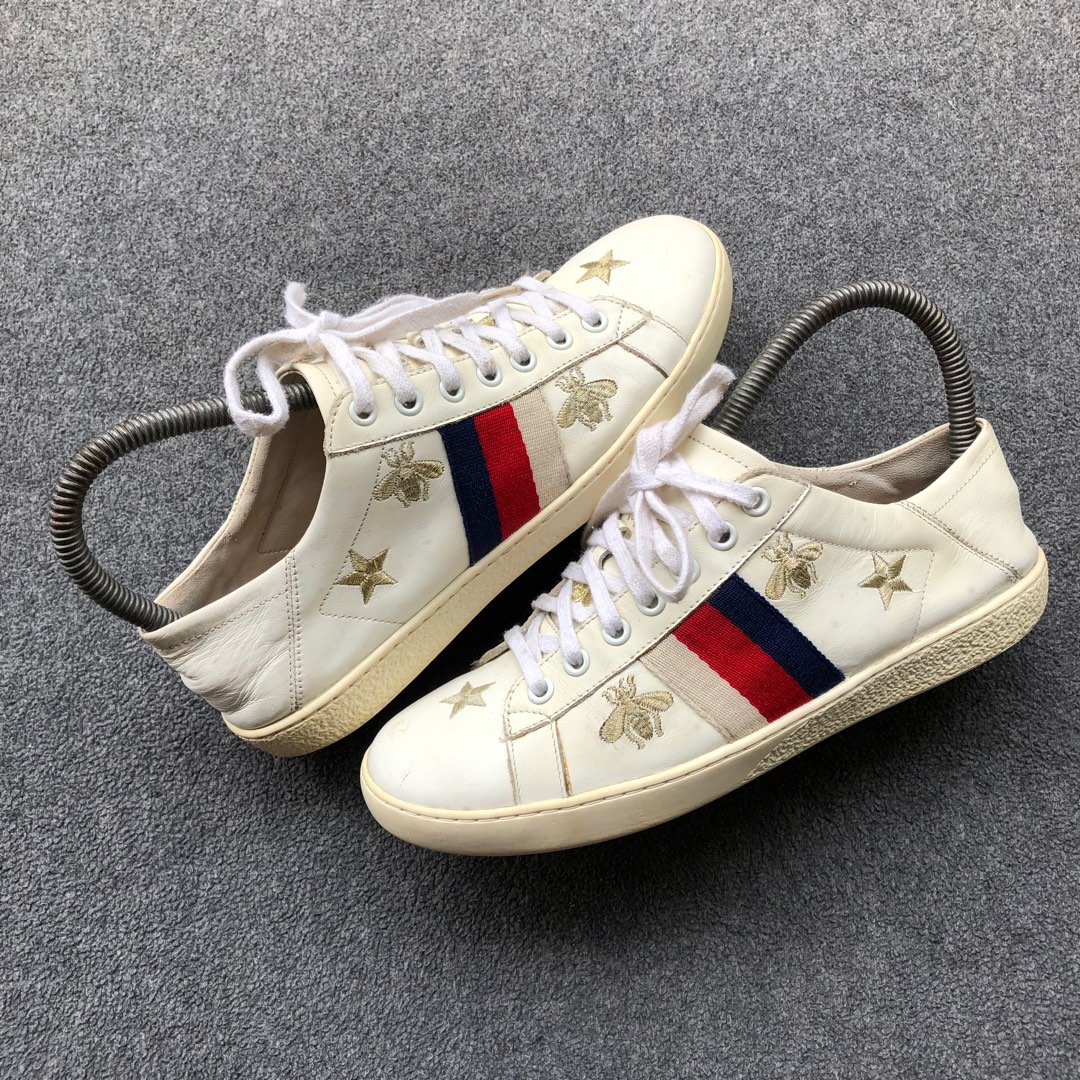 Gucci sneaker with discount bees and stars