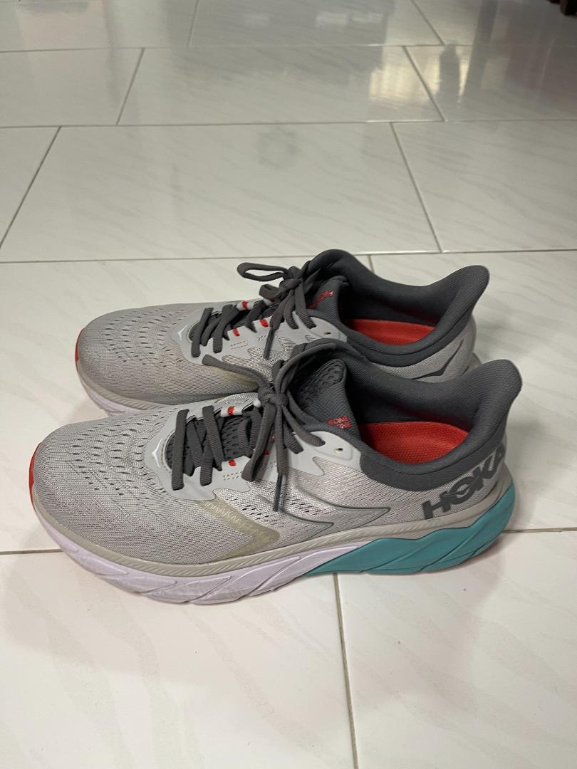 HOKA Arahi 5 RoadRunning Shoes, Men's Fashion, Footwear, Sneakers on Carousell