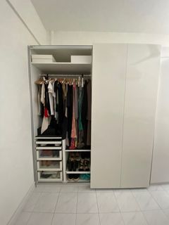 (Category: ) located in . Submitted by iuliao (Listing ID 1180163292, Image 1). Description: .