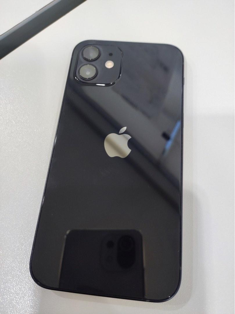 Iphone 12 - 64gb - 4 months used (Category: iPhone 12 Series) located in Pasig City. Submitted by nicolevi15 (Listing ID 1180095903, Image 2). Description: Globe locked.