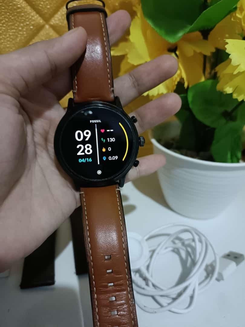 Fossil gen 5 second hand Clearance