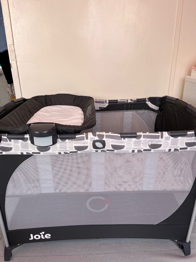 Joie commuter change travel cot, Babies & Kids, Baby Nursery & Kids