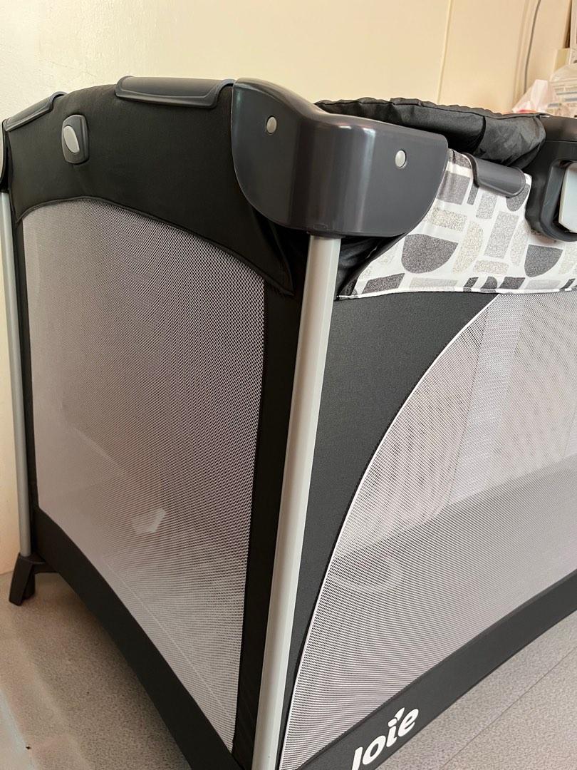 Joie commuter change travel cot, Babies & Kids, Baby Nursery & Kids