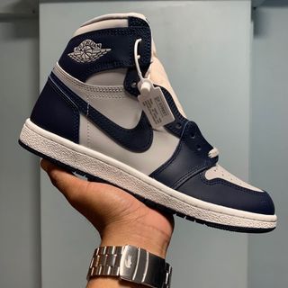 (Category: ) located in . Submitted by est.20_sneakercorner (Listing ID 1180254577, Image 1). Description: .