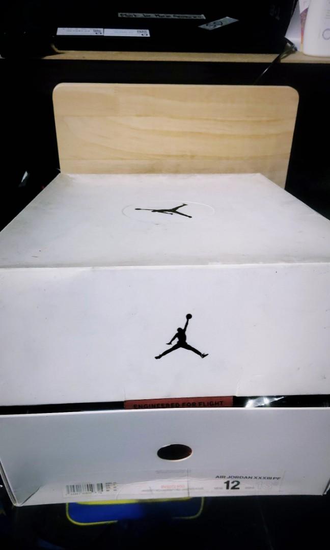 Jordan 33 University Red Size 12 US (Category: Sneakers) located in Marikina City. Submitted by _namelessking_ (Listing ID 1180102013, Image 2). Description: Selling my Jordan 33 University Red In very good condition used 3-4 times only on malls (never been used on court) box is a little worn out but the actual pair in in like new condition no issues what so ever Size 12 (Snug fit) will fit on size 11 foot Meetups: Marikina Areas, Shipping via de