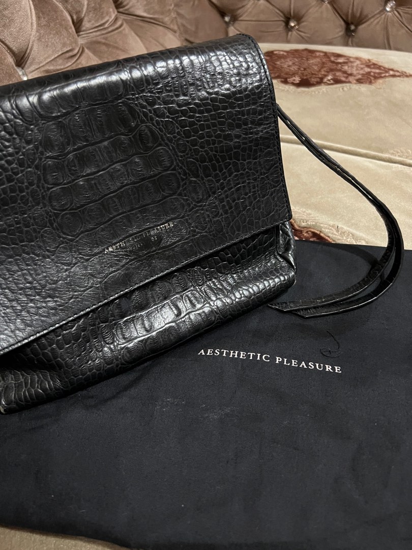 Fast Sale!! Preloved Aesthetic Pleasure Mini Cassels Croc, Fesyen