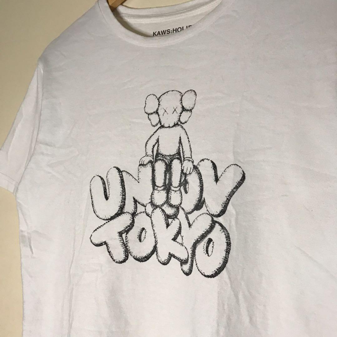 Kaws Holiday “Union Tokyo” Tee (Category: Tshirts & Polo Shirts ) located in Pagbilao. Submitted by unit4302 (Listing ID 1180249291, Image 2). Description: • Kaws Holiday “Union Tokyo” Tee • Excellent Condition • Large Asian (20 x 26) • No Issue.