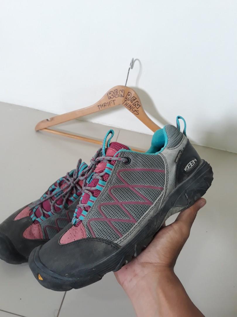 keen dry waterproof boots