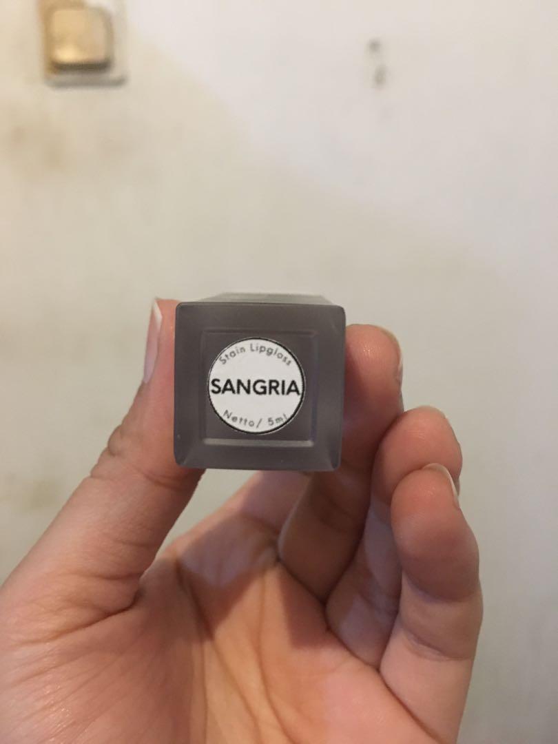 Koola lipgloss stain sangria, Kesehatan & Kecantikan, Rias Wajah di