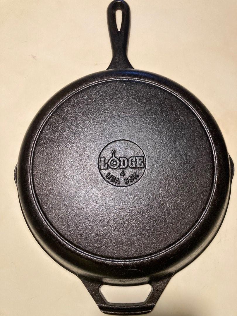 Lodge cast iron pans, TV & Home Appliances, Kitchen Appliances, BBQ