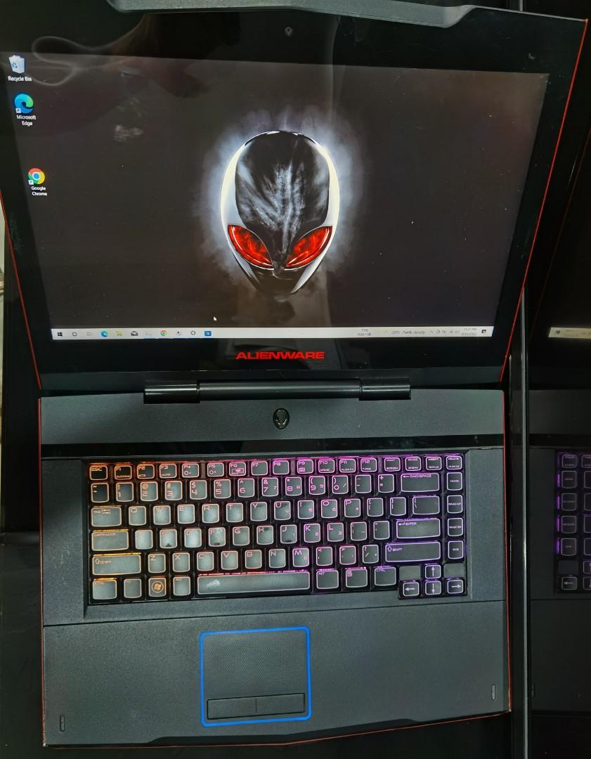 Alienware M15x P08G Intel Core i7-740QM 4x1.73-2.93 GHz, 6GB DDR3 RAM, AMD  ATI Radeon HD 5730 GPU 1GB, 240GB SSD, Win10