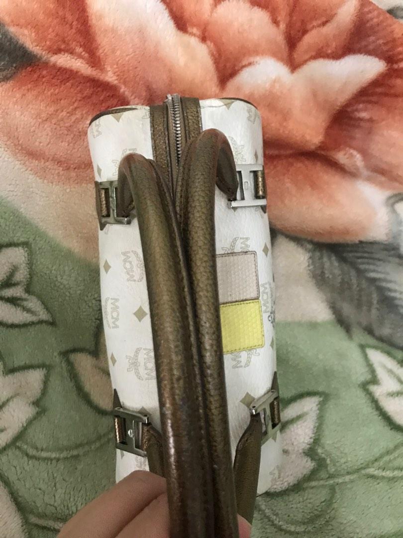 Mcm Papilon (Category: Luxury Bags & Wallets) located in Manila. Submitted by Marycali8I16 (Listing ID 1180201803, Image 2). Description: Mcm papilon Preloved from korea Good condition.