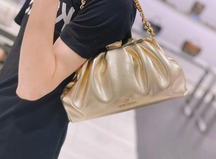 Michael Kors Nola Chained Clutch Women Bag Gold, Women's Fashion