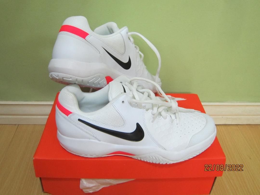 Autenticación Sí misma Último Nike Air Zoom Resistance Tennis Shoes, Men's Fashion, Footwear, Sneakers on  Carousell