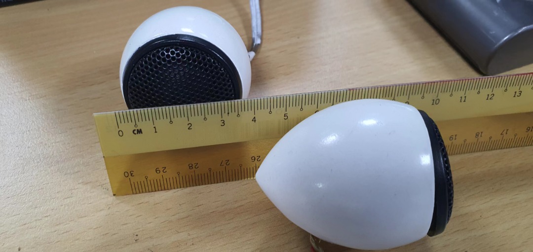 One pair of Tweeter holder and tweeter, Car Accessories, Accessories on