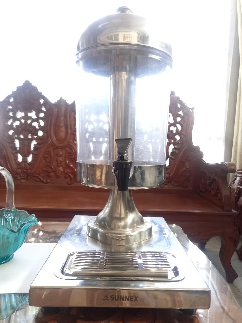 Original Sunnex Juice server or dispenser (Category: Pitchers & Dispensers) located in Quezon City. Submitted by kate_168 (Listing ID 1180082807, Image 1). Description: Original Sunnex Juice Server or Dispenser P6500 each MOP: Gcash or Cash upon pick-up Location: Quezon City.