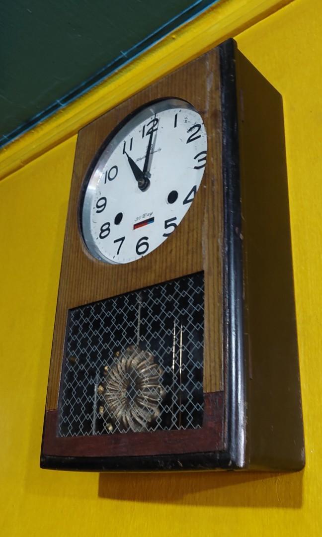Pendulum clock ( RHYTHM FAMILY ) (Category: Clocks) located in Caloocan City. Submitted by thegreat. (Listing ID 1180101619, Image 2). Description: good running condition signs of imperfection presentable improviced pendulum 2 holes chime every 30 & hourly made in japan.