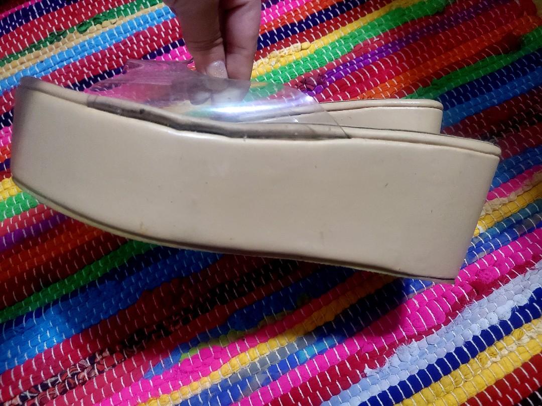 Platform Sandals (Category: Wedges) located in Caloocan City. Submitted by armcpu (Listing ID 1180261126, Image 3). Description: Platform Sandals Beige 3inches Size 5 Used In excellent condition.