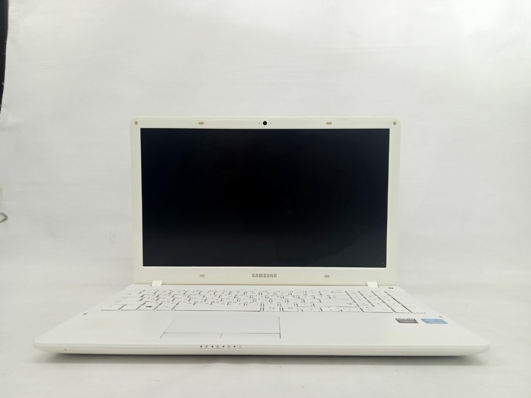 Pre-Owned Laptop Samsung Core i5 3rd Gen with MAR WIN10 HOME OS ...