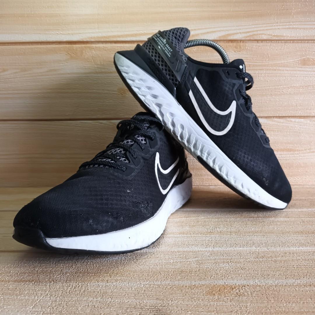 Nike legend react 3 評價 clearance