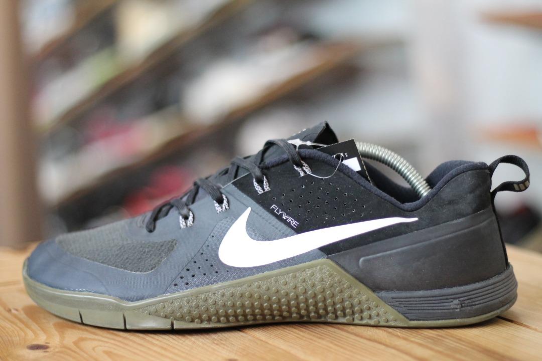 Nike metcon 46 top