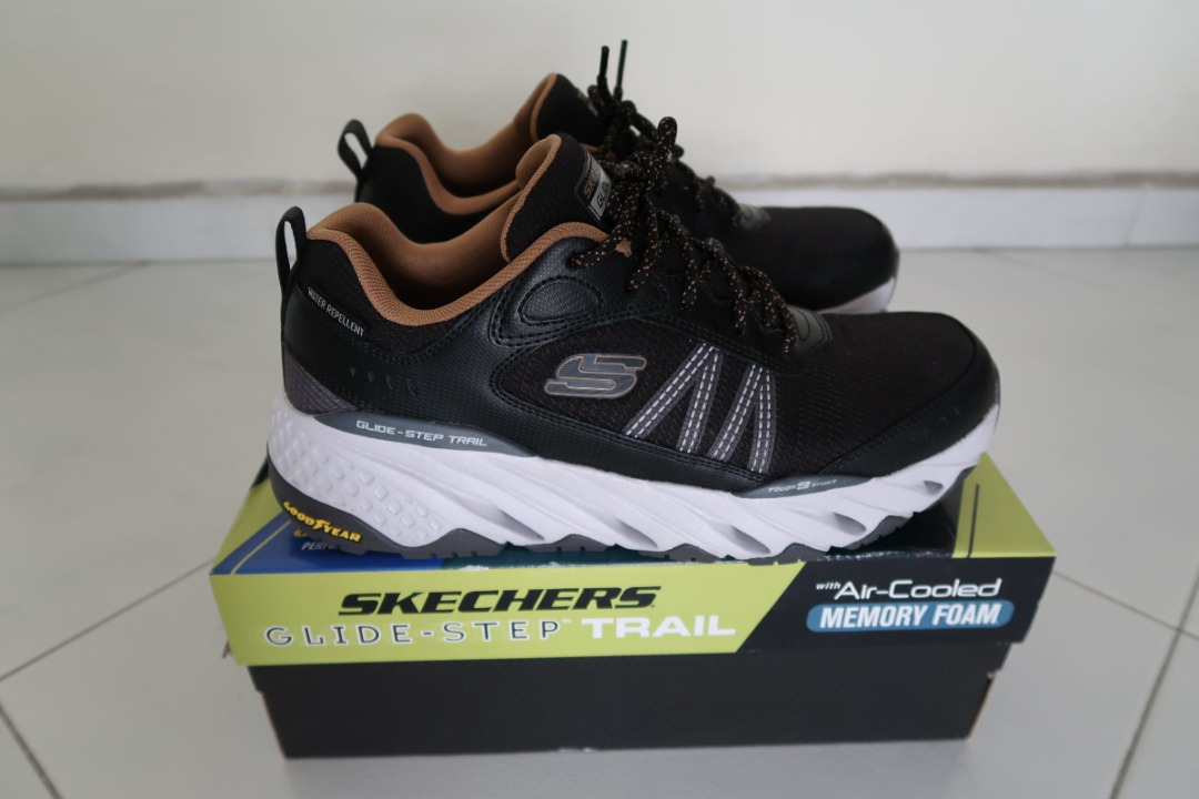 Skechers Glide-Step Trail (Men's Sport Casual, Black), Men's Fashion,  Footwear, Sneakers on Carousell