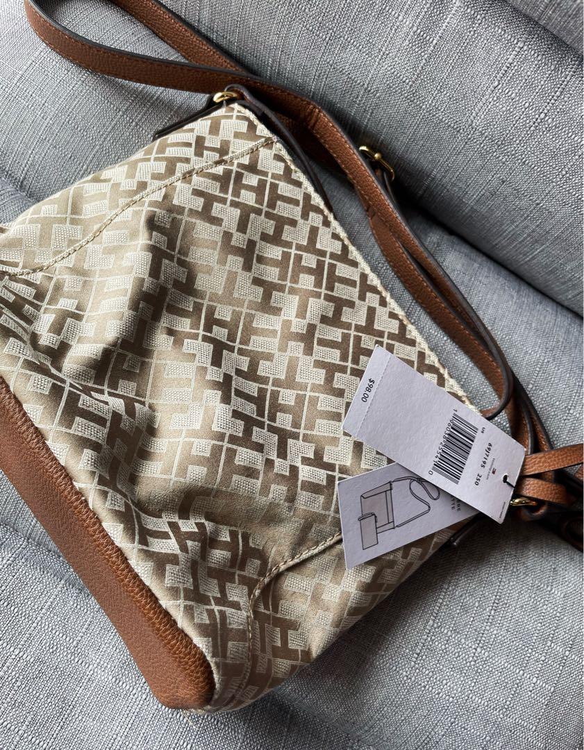 Tommy Hilfiger Crossbody Bag with Wallet and TH logo, Women's Fashion, Bags & Wallets, Cross