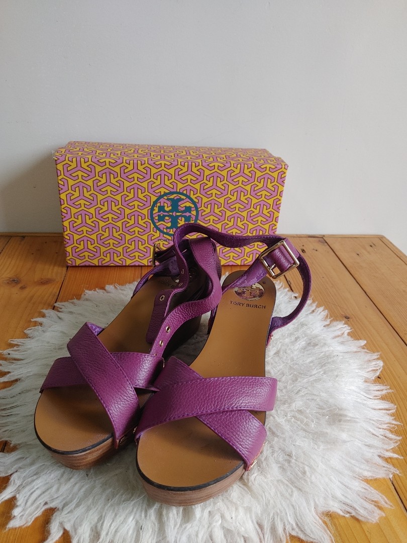 Tory Burch Purple Wedge Sandals, Women's Fashion, Footwear, Flats & Sandals  on Carousell