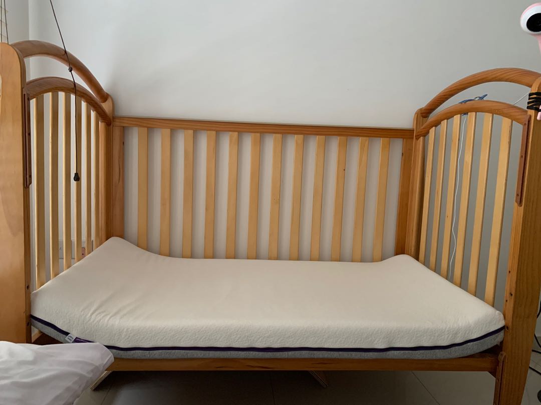 Used baby cot (with drop gate), Babies & Kids, Baby Nursery & Kids