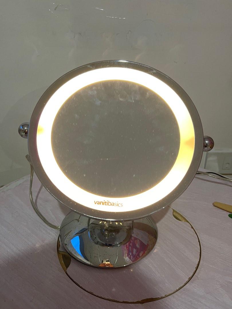 Vanity Mirror with Light (Category: Mirrors) located in Manila. Submitted by mr.arnie (Listing ID 1180190605, Image 1). Description: Vanity Mirror with light. Needs electrical outlet for light function to work.