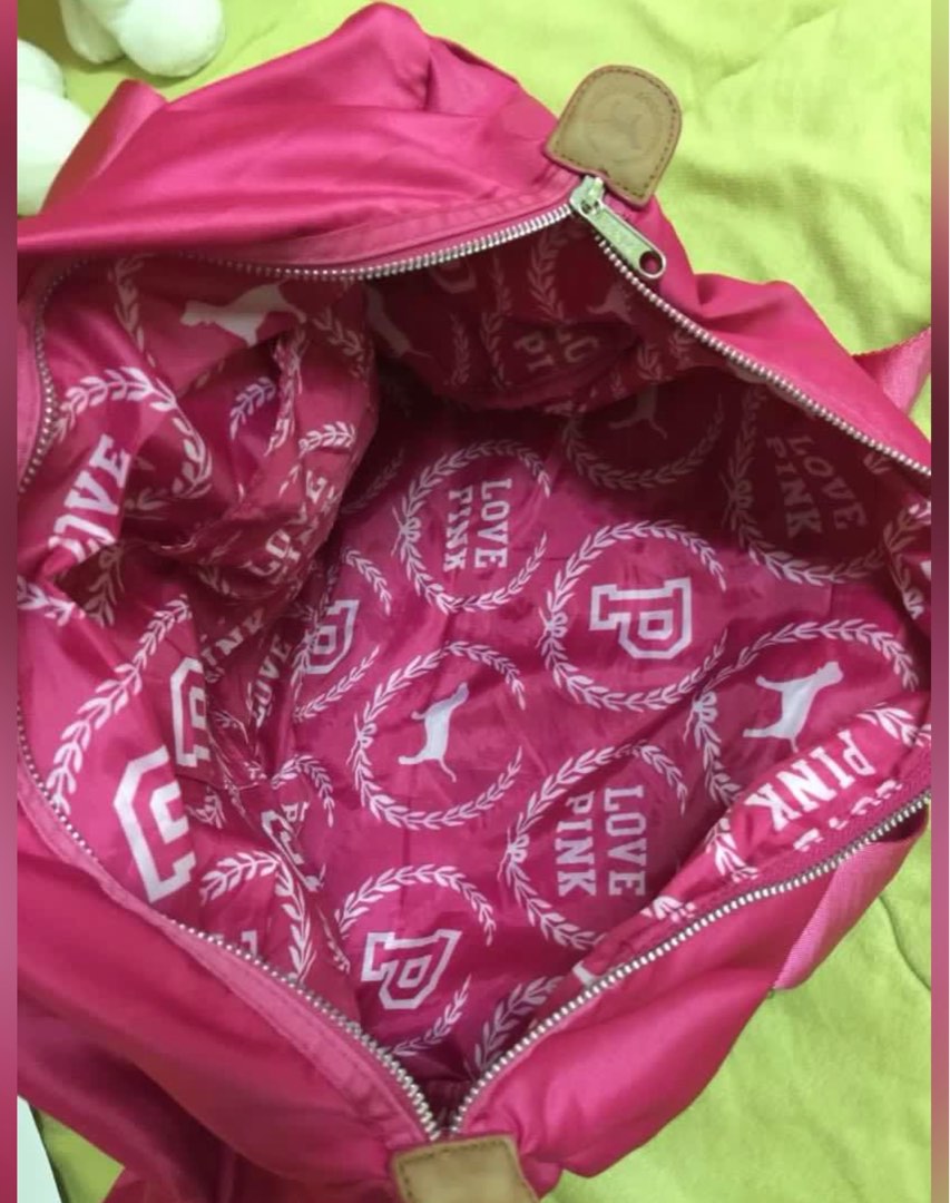 VICTORIA's SECRET DUFFLE BAG, Women's Fashion, Bags & Wallets, Beach
