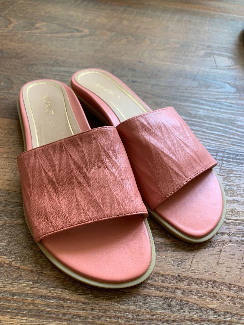 Aggregate 146+ vionic sandals for flat feet super hot vietkidsiq.edu.vn