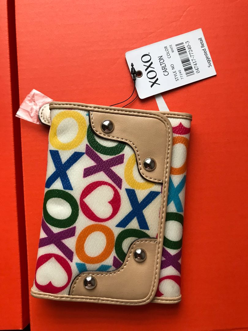XOXO trifold wallet, Women's Fashion, Bags & Wallets, Wallets & Card holders on Carousell