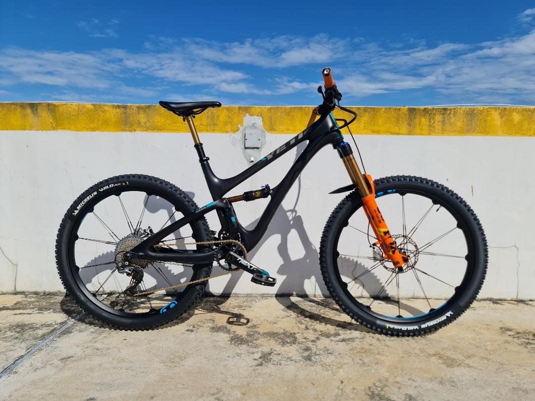 Yeti SB5 Turq Sports Equipment Bicycles Parts Bicycles on