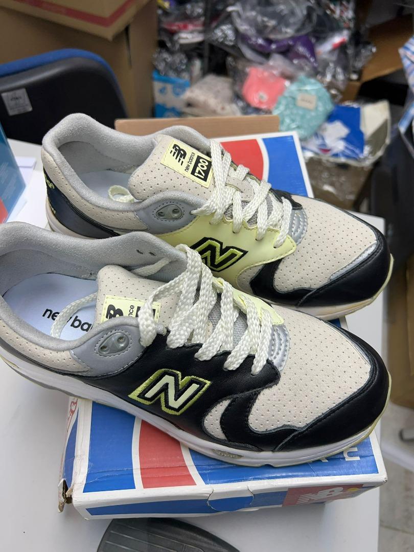 100 New Balance 1700 x Barneys New York Glow In The Dark