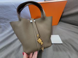 （分類：）位於 。 由 chanel365 提交（商品編號 1180468868，圖片 1）。簡介： 。