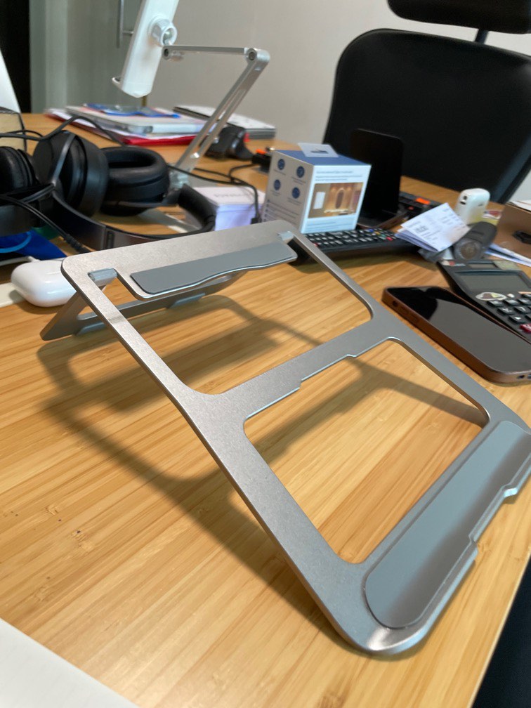 Aluminum laptop stand can be flattened, Computers & Tech, Laptops & Notebooks on Carousell
