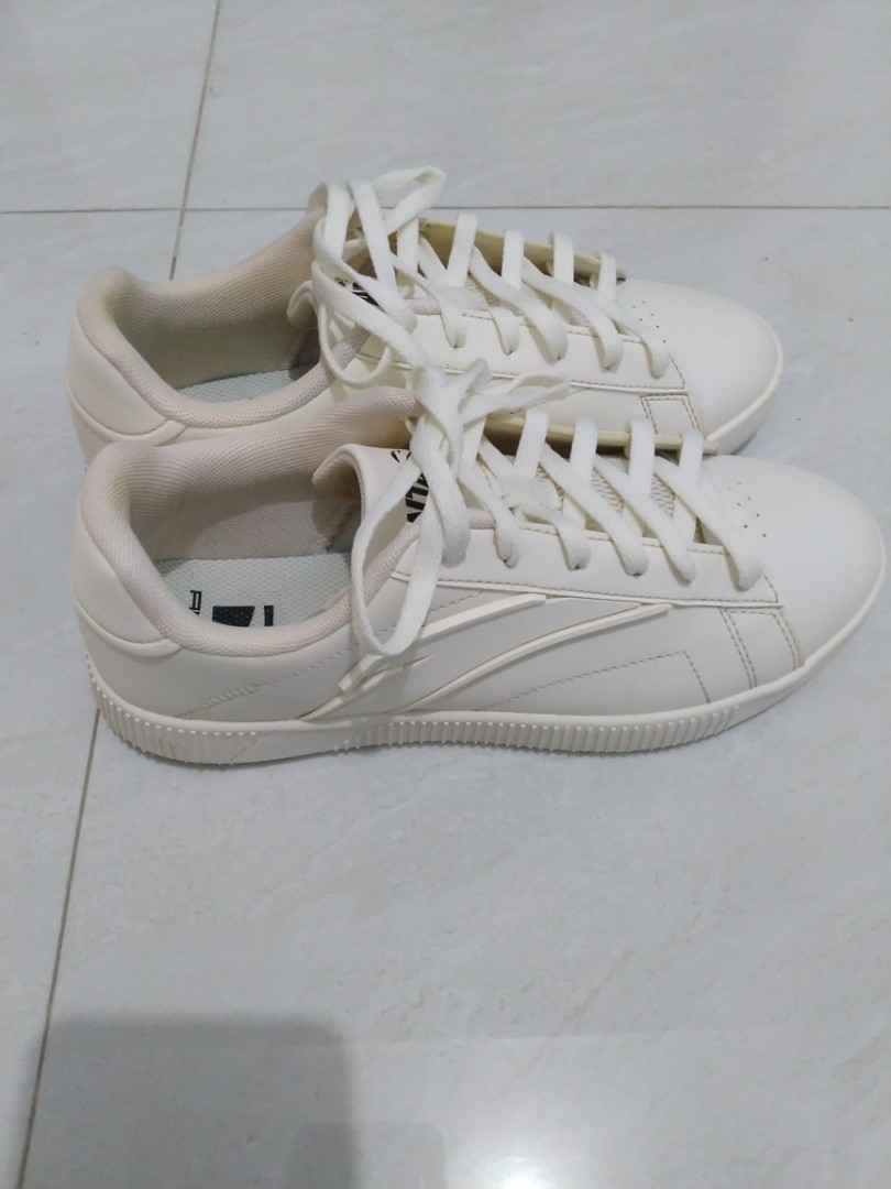 Anta discount white shoes