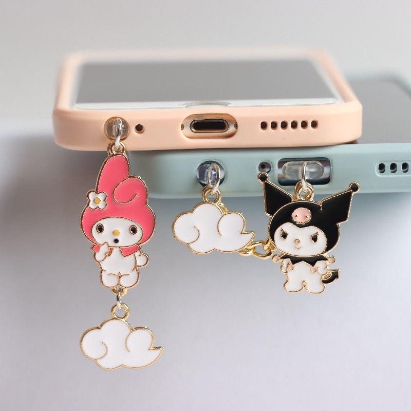Anti Dust Plug for apple & android (Category: Other Mobile & Gadget Accessories) located in Mandaluyong City. Submitted by atchcatchph (Listing ID 1180318065, Image 3). Description: Compatible with ipad/iphone/android phones Sold per piece.