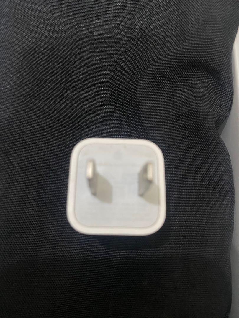 Apple Power adaptor (Category: Chargers & Cables) located in Manila. Submitted by chemit97 (Listing ID 1180309339, Image 2). Description: Selling my used apple power adaptor.