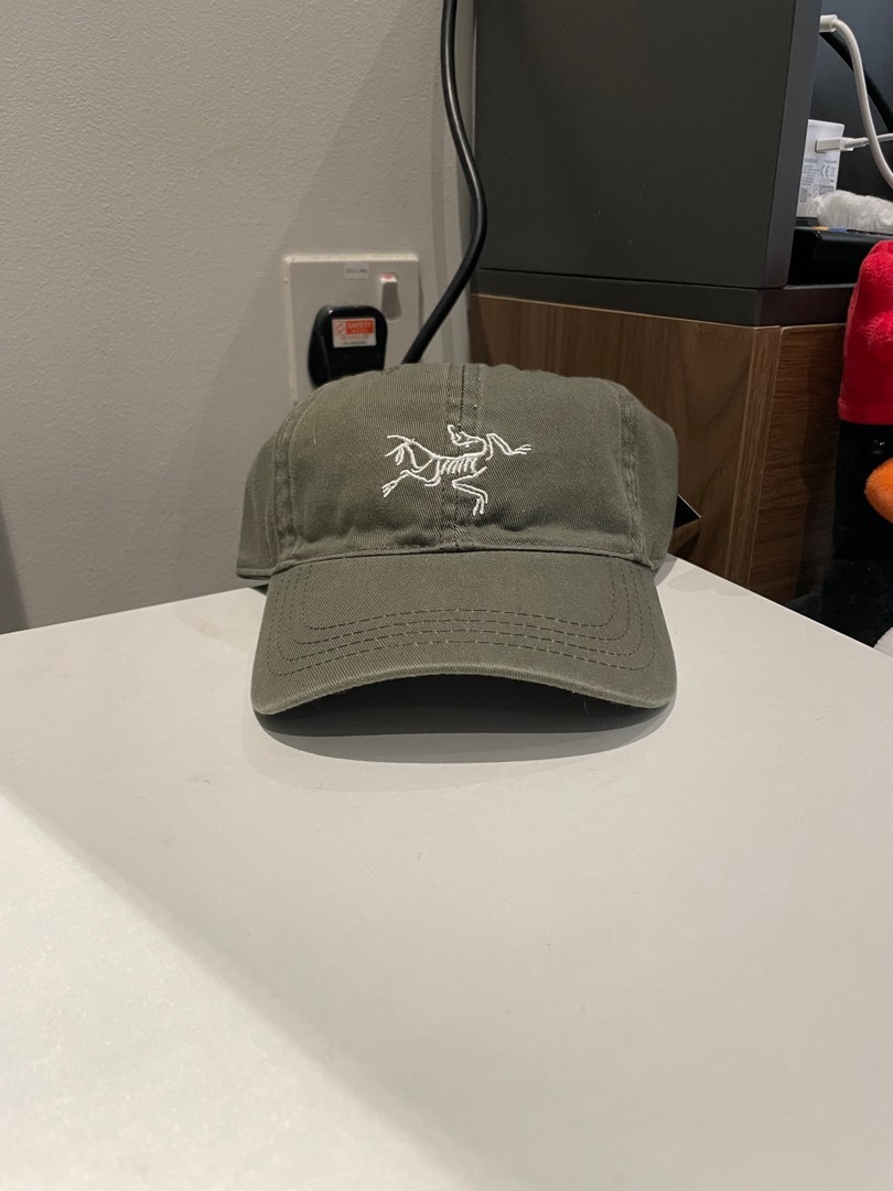 Arcteryx hat, Men's Fashion, Watches & Accessories, Caps & Hats on Carousell