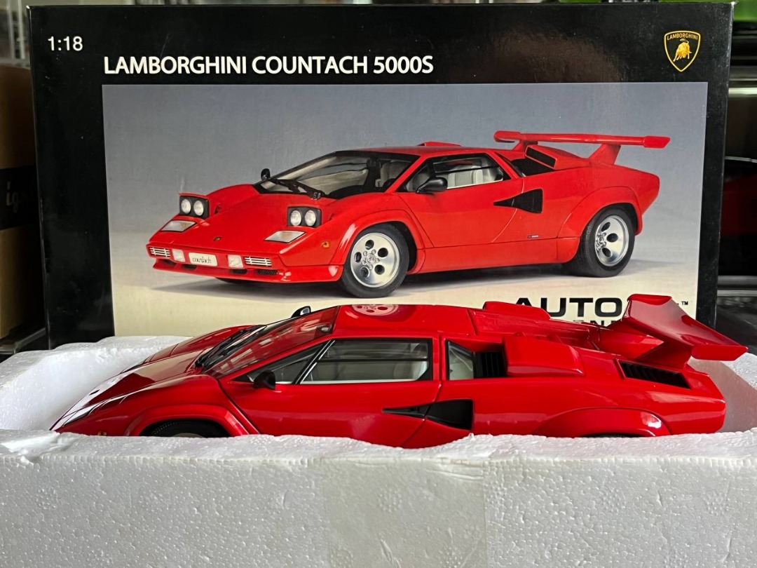 AutoART 1:18 Lamborghini Countach 5000s, Hobbies & Toys, Toys & Games on  Carousell