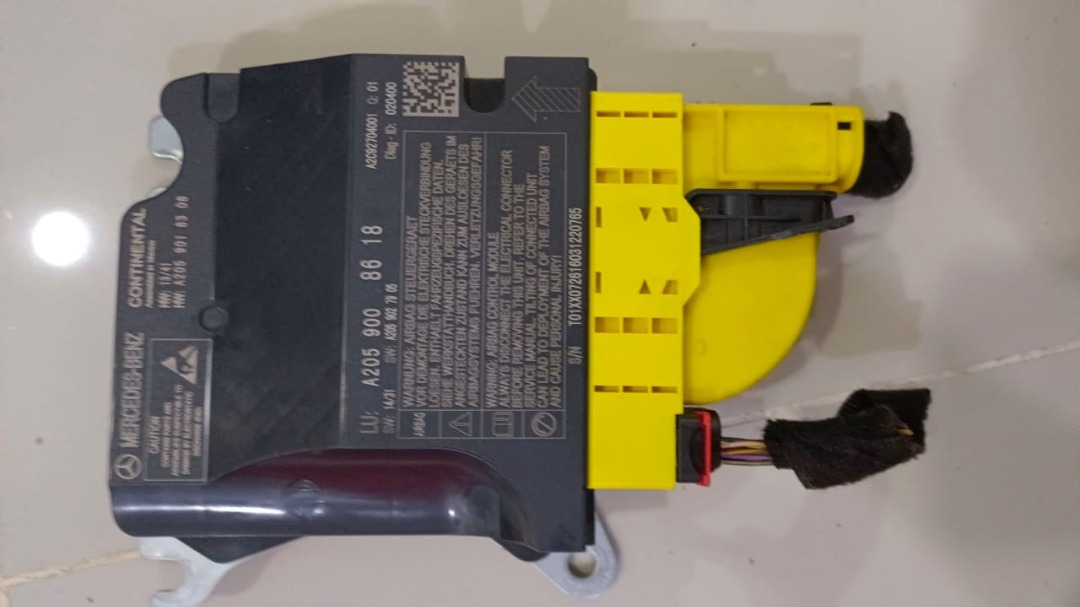 BENZ W205 C CLASS AIRBAG CONTROL UNIT crash impact control module unit