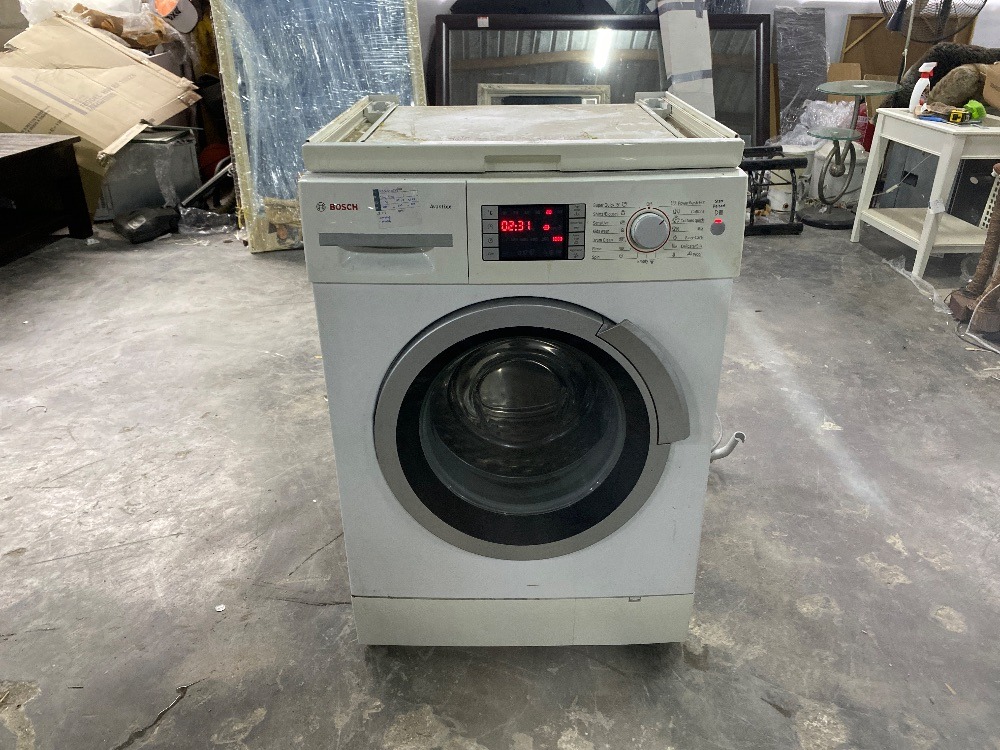 BOSCH Front Load Washing Machine WAS20460SG / Mesin Basuh Beban Depan