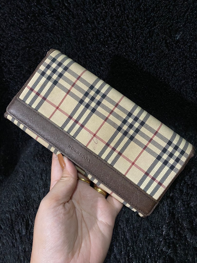 BURBERRY LONG WALLET, Luxury, Bags & Wallets on Carousell
