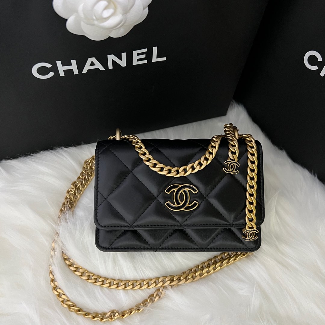 Chanel pending clutch on chain, Women's Fashion, Bags & Wallets