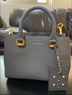 CHARLES&KEITH 經典手提包-灰色
