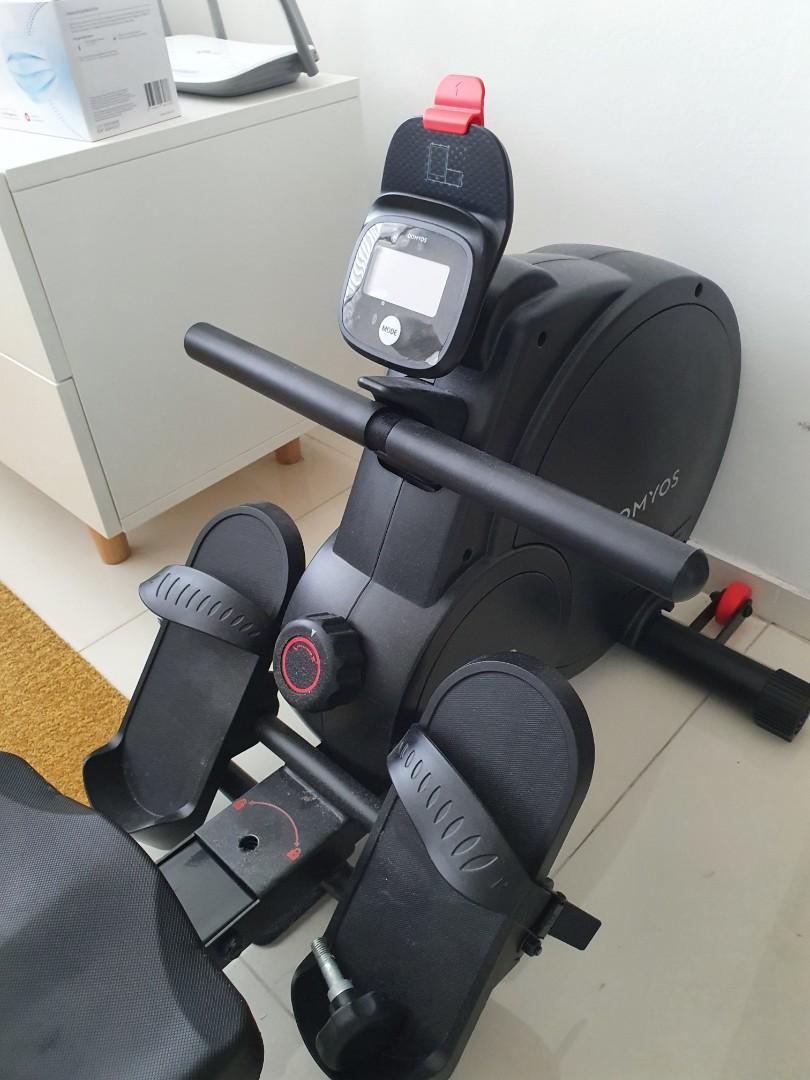 Decathlon Rowing machine 120, Sports Equipment, Exercise & Fitness